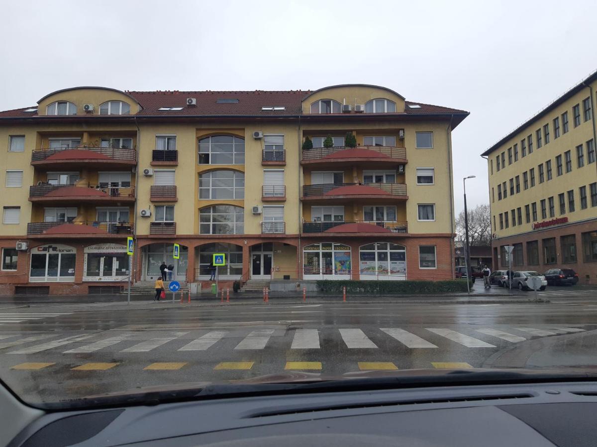 Kossuth Apartman Βουδαπέστη Εξωτερικό φωτογραφία